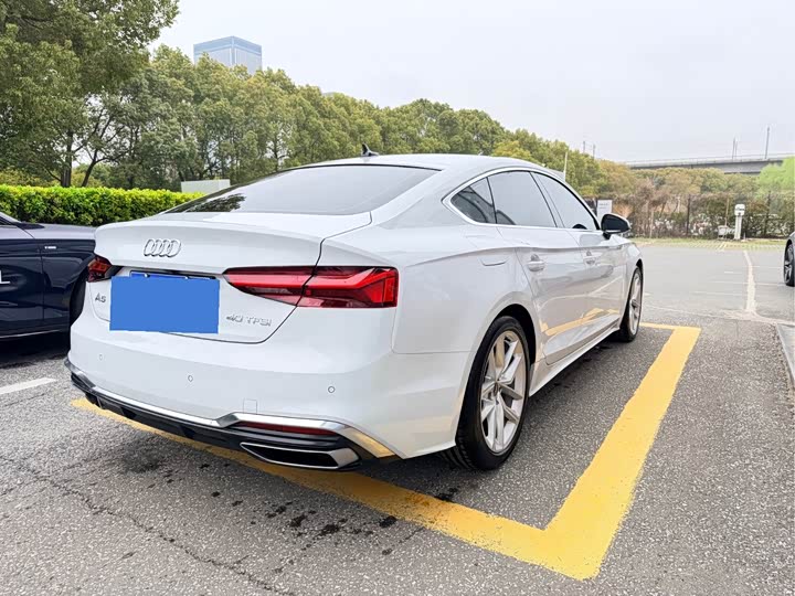 Audi A5 2024 Sportback 40 TFSI — фото 13