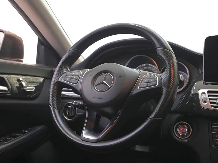 Mercedes-Benz CLS 2015 CLS 320 — фото 7
