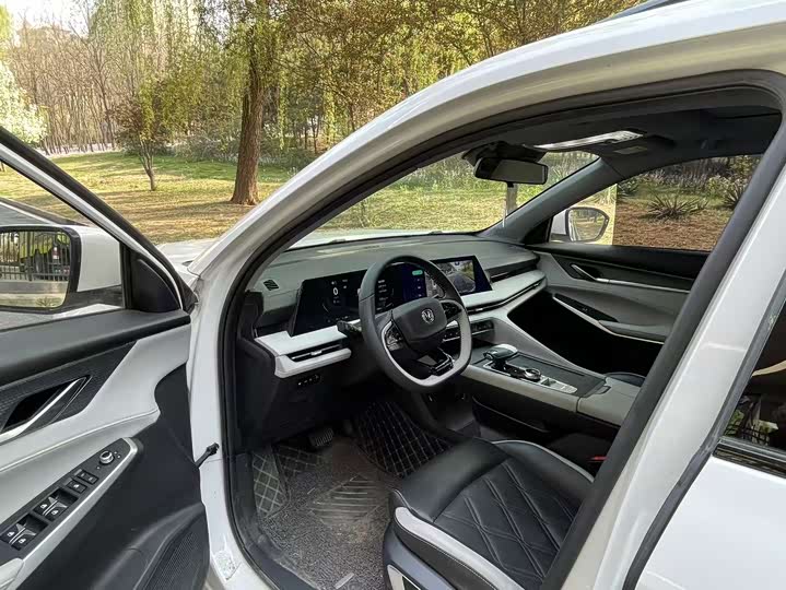 Changan CS75 PLUS 2023 2.0 T ATPremium — фото 8