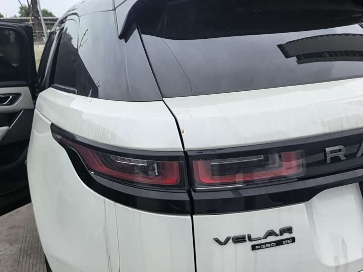 Land Rover Range Rover Velar — фото 11