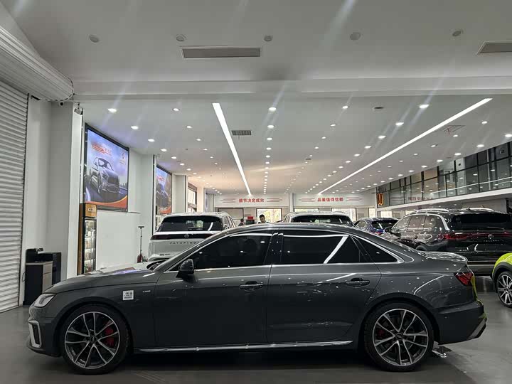 Audi A4L 2020 45 TFSI quattro — фото 9