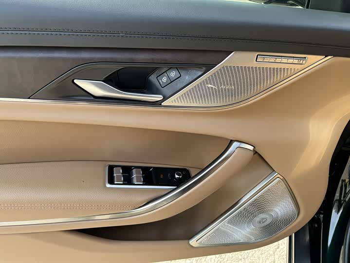 Jaguar XFL 2022 XFL 2.0 T P 250 2 WD — фото 5