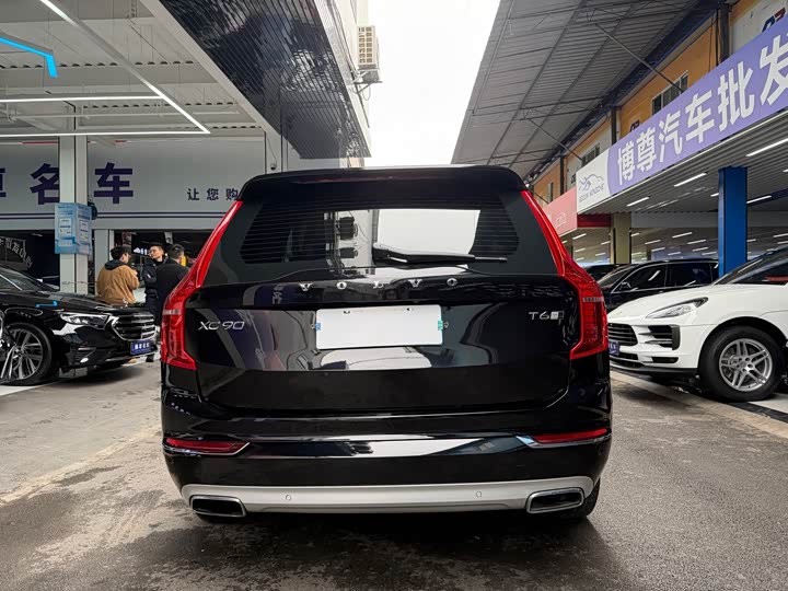 Volvo XC90 2018 T 6 7 — фото 24