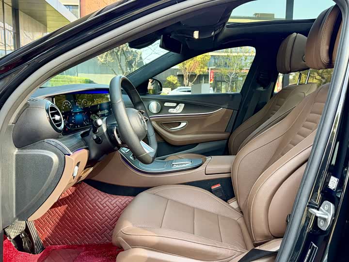 Mercedes-Benz E-Class 2021 E 300 L Premium — фото 6