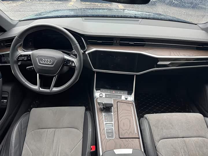 Audi A6L 2020 55 TFSI e quattro — фото 13