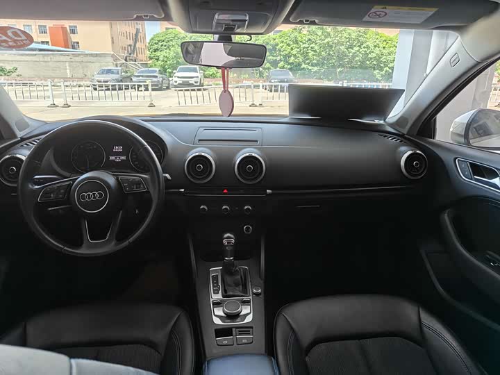 Audi A3 2020 Limousine 35 TFSI V — фото 9