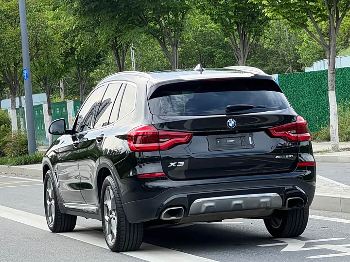 BMW X3 2019 x Drive 28i — фото 8