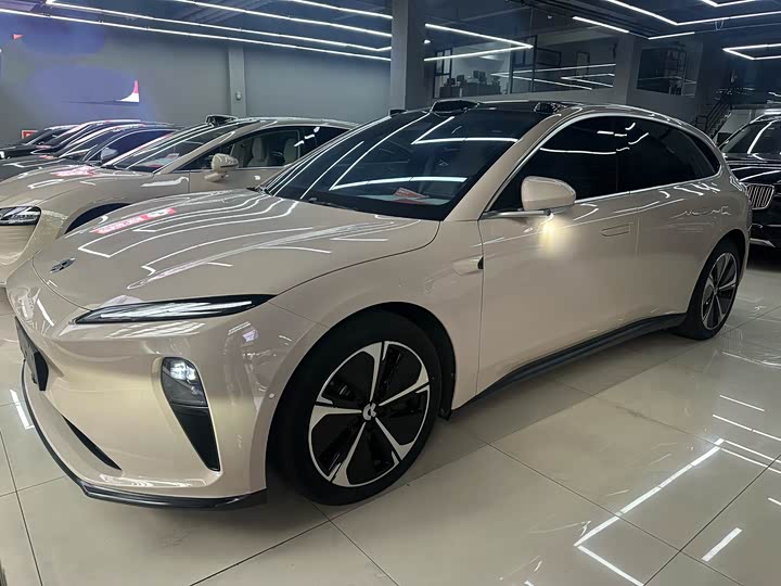 NIO ET5T 2023 75k Wh Touring — фото 2