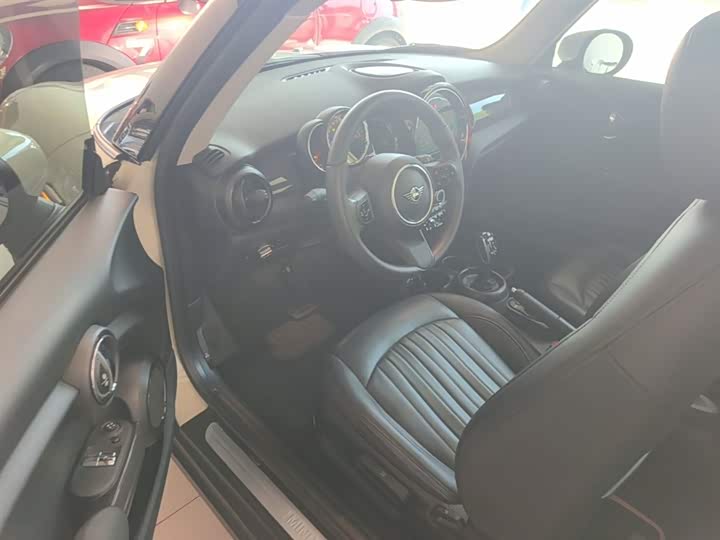 MINI Hatch — фото 16