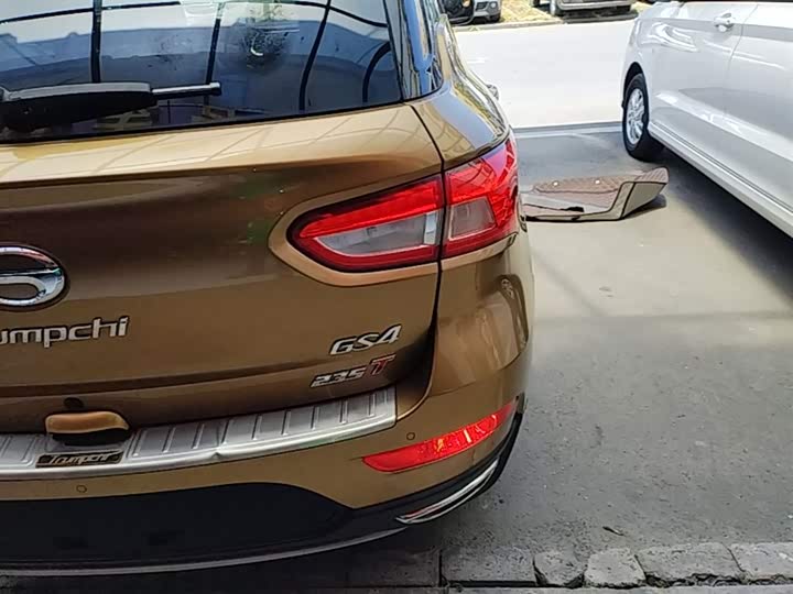 Trumpchi GS4 2017 235 T AT 2 WD — фото 8