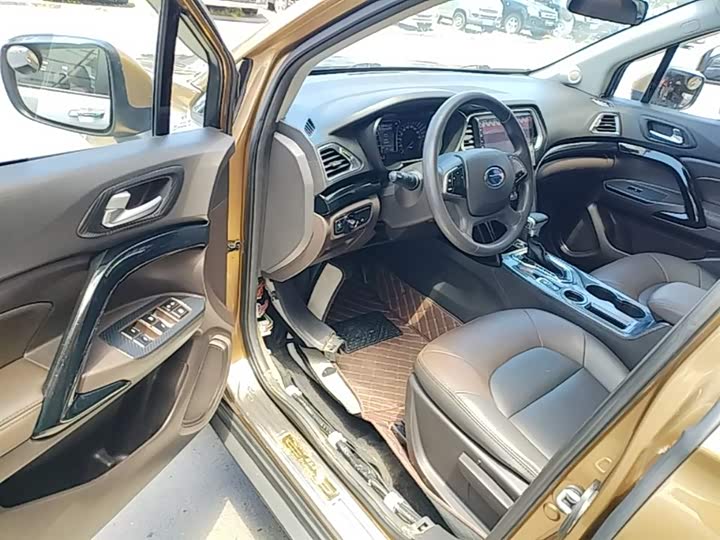Trumpchi GS4 2017 235 T AT 2 WD — фото 16
