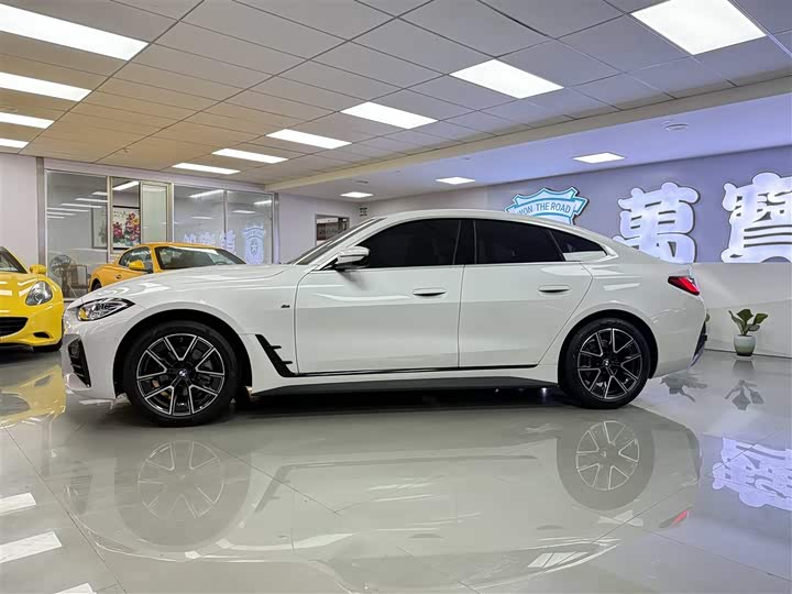 BMW 4-Series 2023 425i Gran Coupe M — фото 4