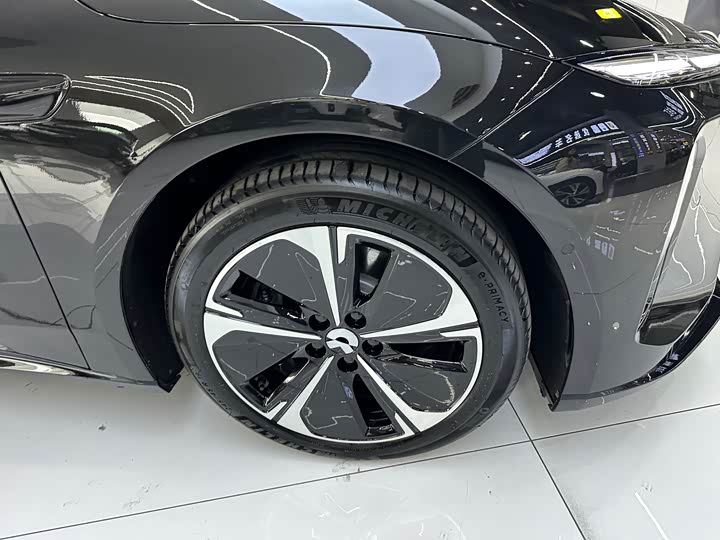NIO ET5T 2025 75k Wh Touring — фото 21