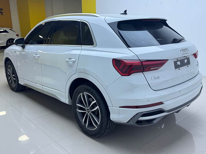 Audi Q3 2022 35 TFSI — фото 7