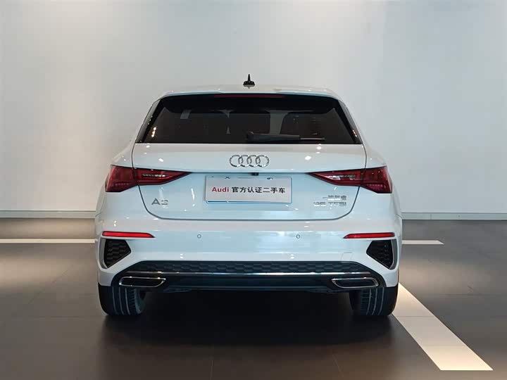 Audi A3 2024 Sportback 35 TFSI Sport — фото 5