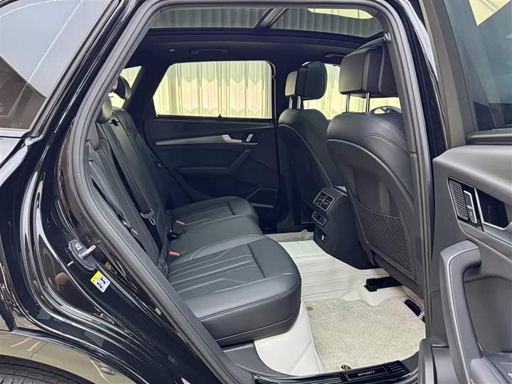 Audi Q5L 2025 45 TFSI — фото 13