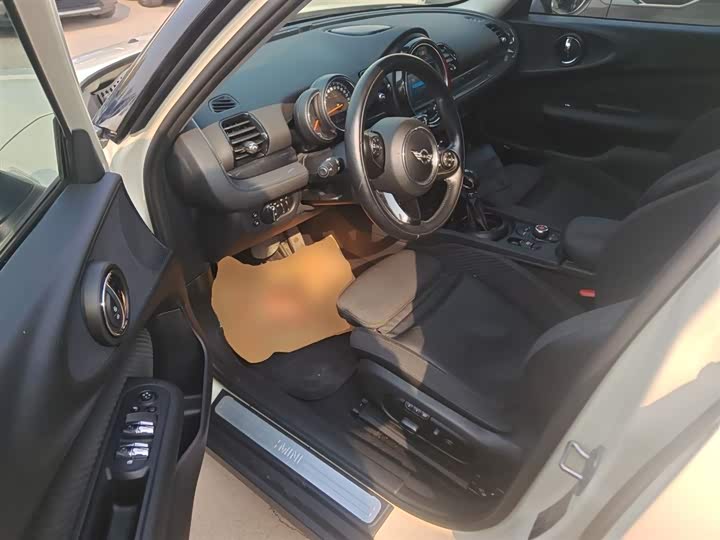 MINI Clubman — фото 16