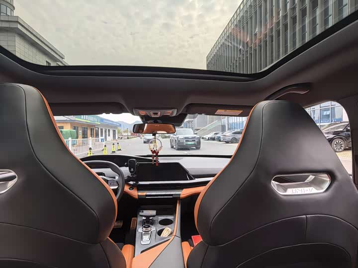 Changan UNI-V 2023 1.5 T — фото 9