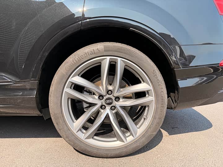 Audi Q7 2025 45 TFSI quattro S line — фото 7