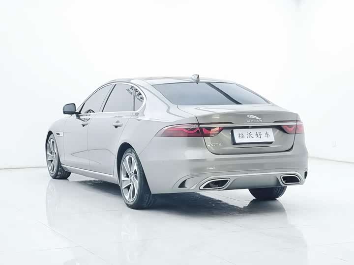 Jaguar XFL 2022 XFL 2.0 T P 200 2 WD — фото 29