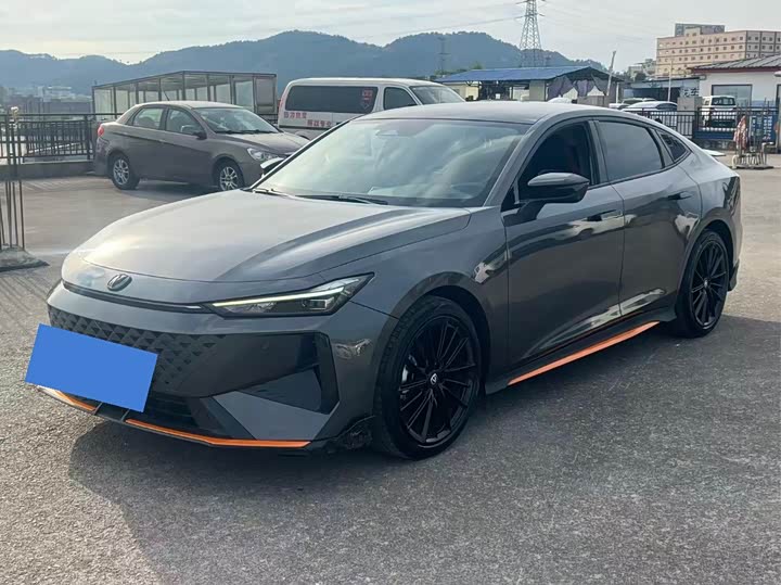 Changan UNI-V 2024 1.5 T Sport