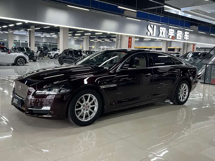 Jaguar XJ 2016 XJL 2.0 T 2 WD — фото 1