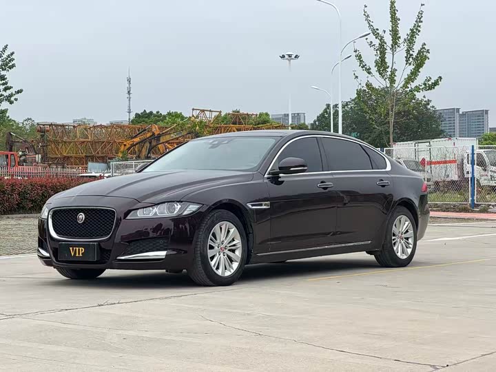Jaguar XFL 2017 XFL 2.0 T 240 PS — фото 1