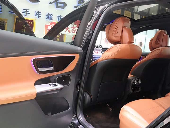 Mercedes-Benz GLC 2024 GLC 260 L 4 MATIC Luxury 5 — фото 8