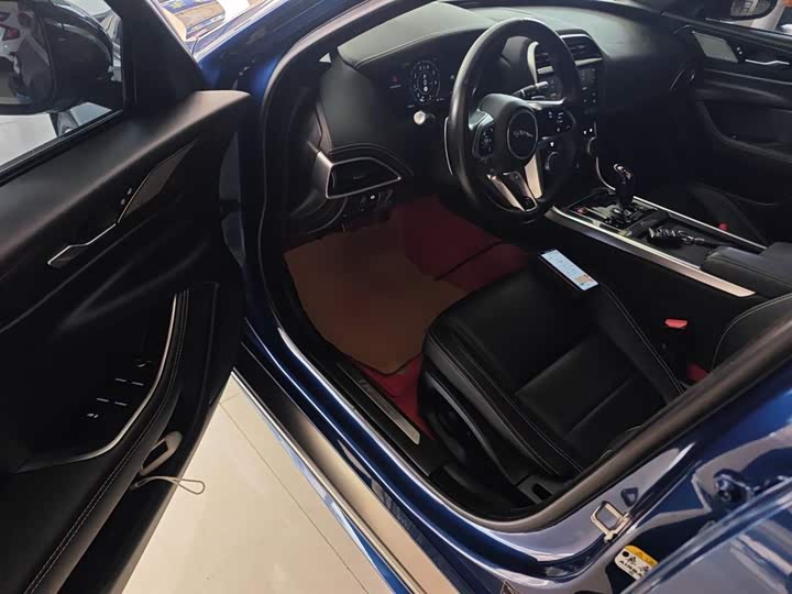 Jaguar XEL 2022 2.0 T 250 PS R-DYNAMIC S — фото 16