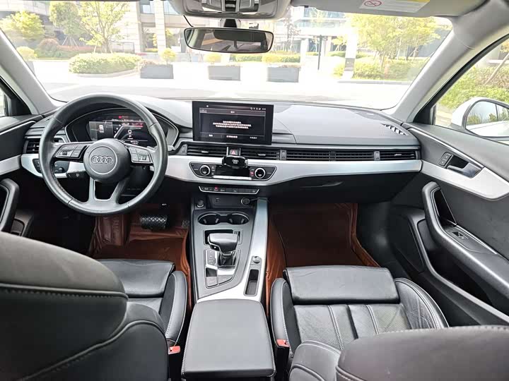 Audi A4L 40 TFSI люкс-динамик — фото 11