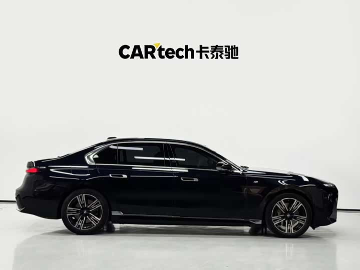 BMW i7 2023 e Drive 50 L M — фото 4