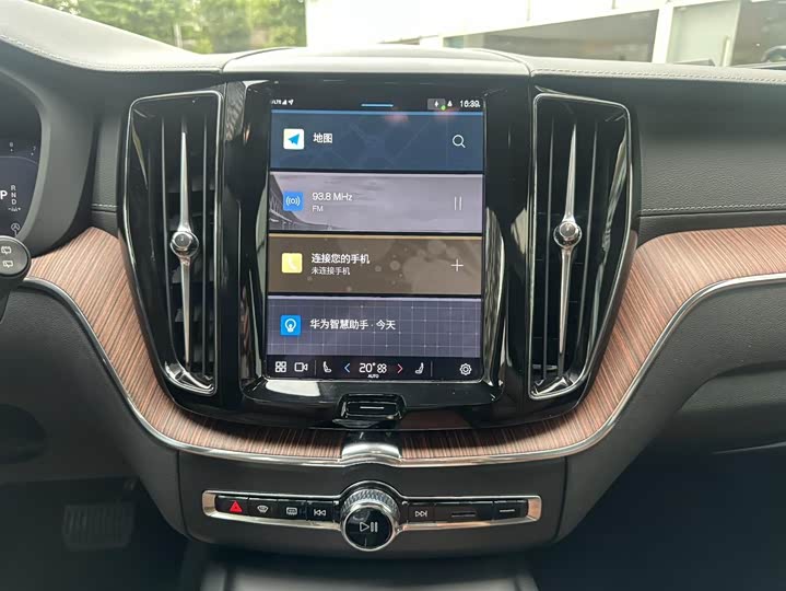 Volvo XC60 2024 B 5 4 WD — фото 14