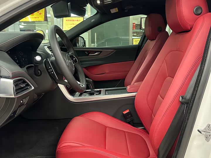 Jaguar XEL 2021 2.0 T 250 PS R-DYNAMIC S — фото 7