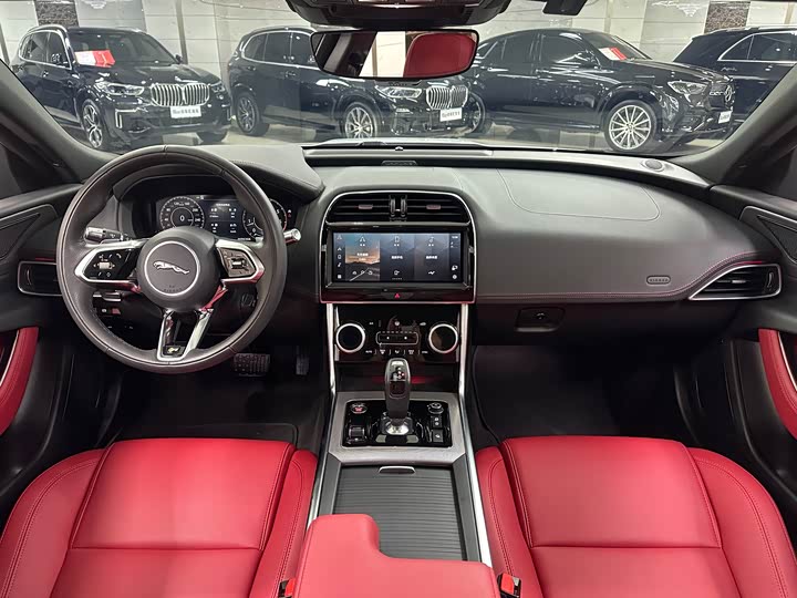 Jaguar XEL 2021 2.0 T 250 PS R-DYNAMIC S — фото 12