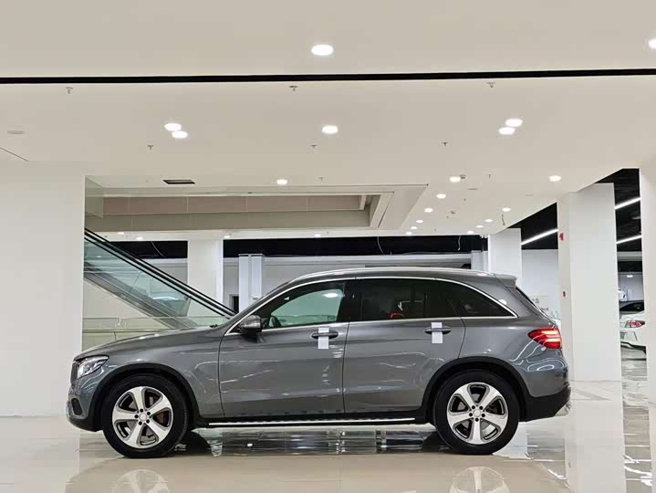 Mercedes-Benz GLC 260 4MATIC люкс — фото 2