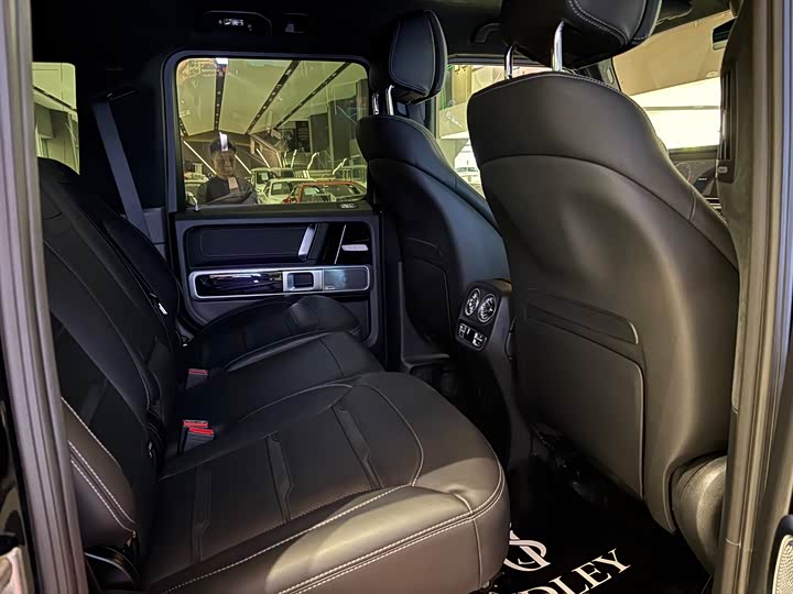 Mercedes-Benz G-Class 2022 AMG G 63 — фото 16