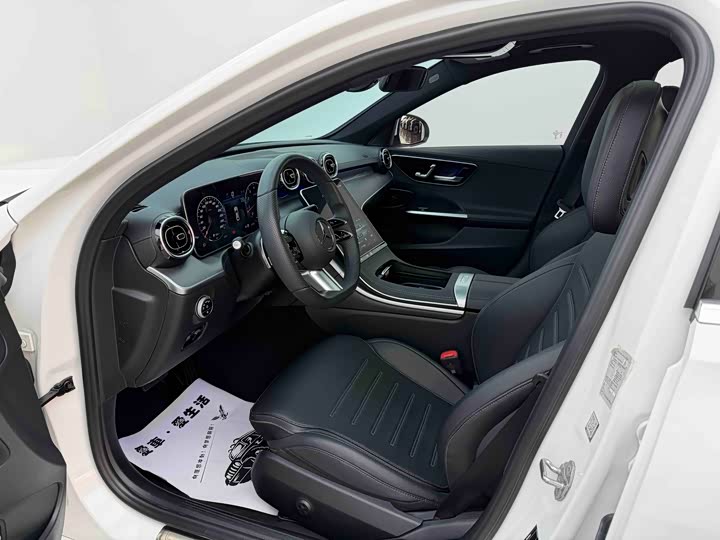 Mercedes-Benz C-Class 2022 C 200 L — фото 16