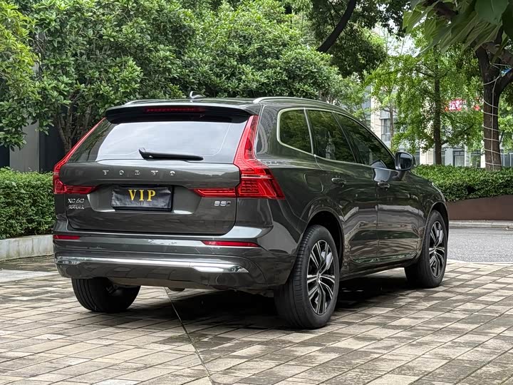 Volvo XC 60 2022 B 5 4 WD — фото 19