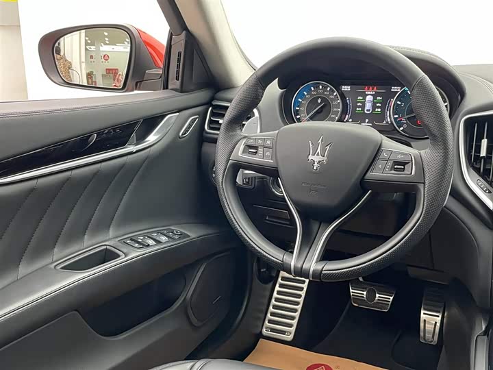 Maserati Ghibli 2022 3.0 T Modena — фото 35
