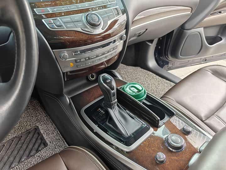 Infiniti QX60 2018 2.5 S/C Hybrid 2 WD — фото 13