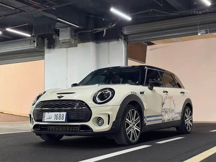 MINI Clubman — фото 1