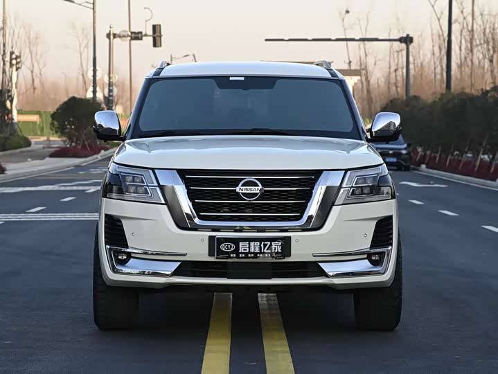 Nissan Patrol — фото 2