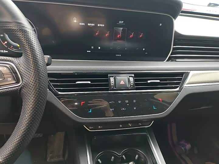 Hongqi HS5 2019 2.0 T 4 WD — фото 13