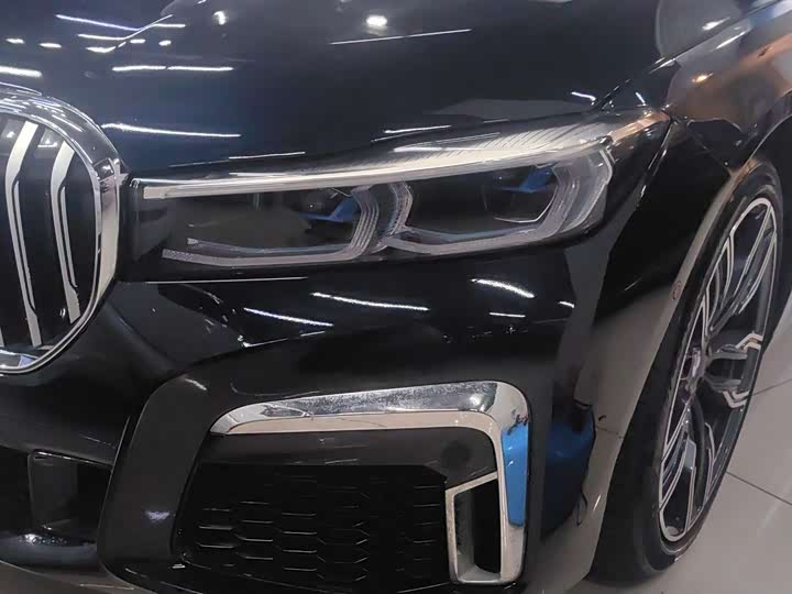 BMW 7-Series 2018 740 Li x Drive M — фото 15