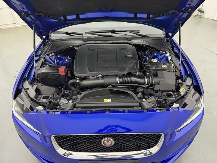 Jaguar XEL 2019 2.0 T 200 PS — фото 34