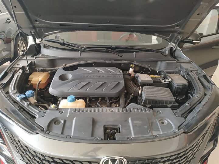 Changan UNI-T 2020 1.5 T Premium — фото 16