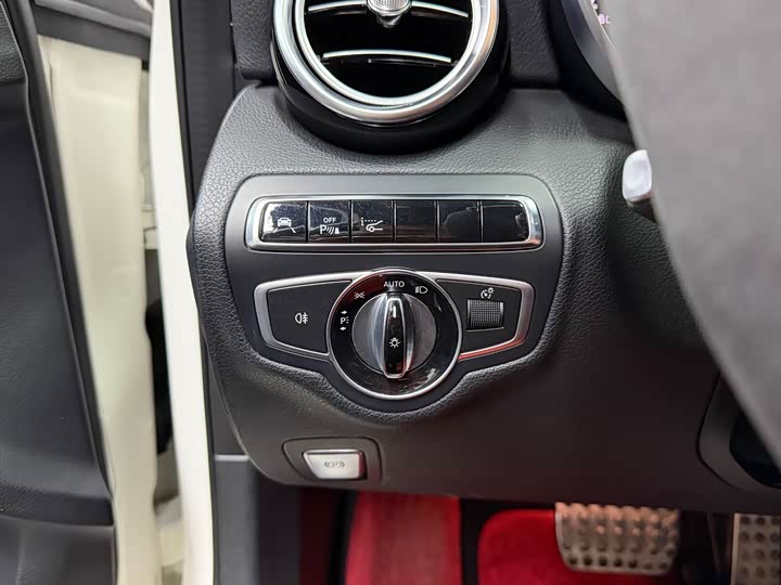 Mercedes-Benz C-Class 2015 AMG C 63 — фото 17