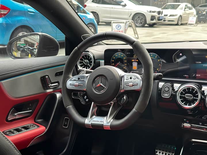 Mercedes-Benz CLA 2023 AMG CLA 45 4 MATIC+ — фото 10