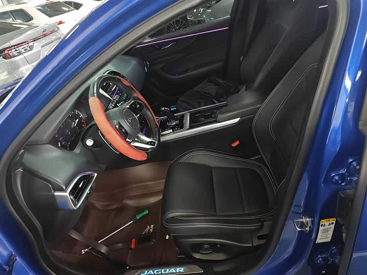 Jaguar XEL 2020 2.0 T 200 PS R-DYNAMIC — фото 15