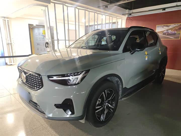 Volvo XC40 2023 B 3 — фото 2